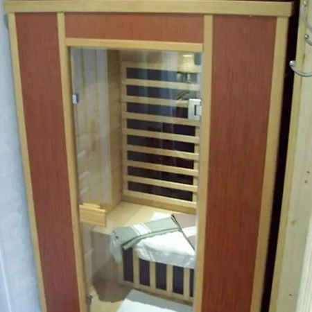 La Maison Bizienne - D'hotes De Charme 4*