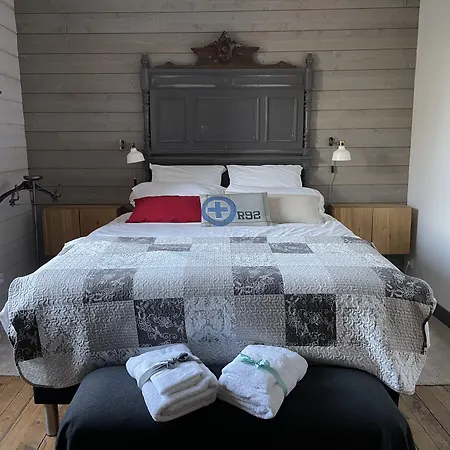 La Maison Bizienne - D'hôtes De Charme 4*